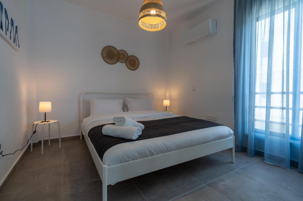 Odyssey - Captivating 2-Bedroom Retreat In Larnaca Dış mekan fotoğraf