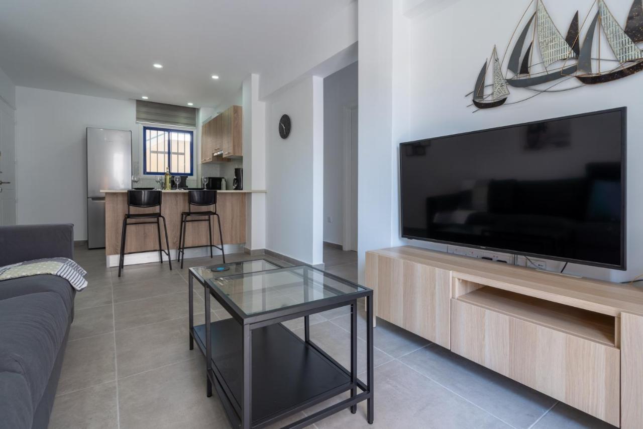 Odyssey - Captivating 2-Bedroom Retreat In Larnaca Dış mekan fotoğraf
