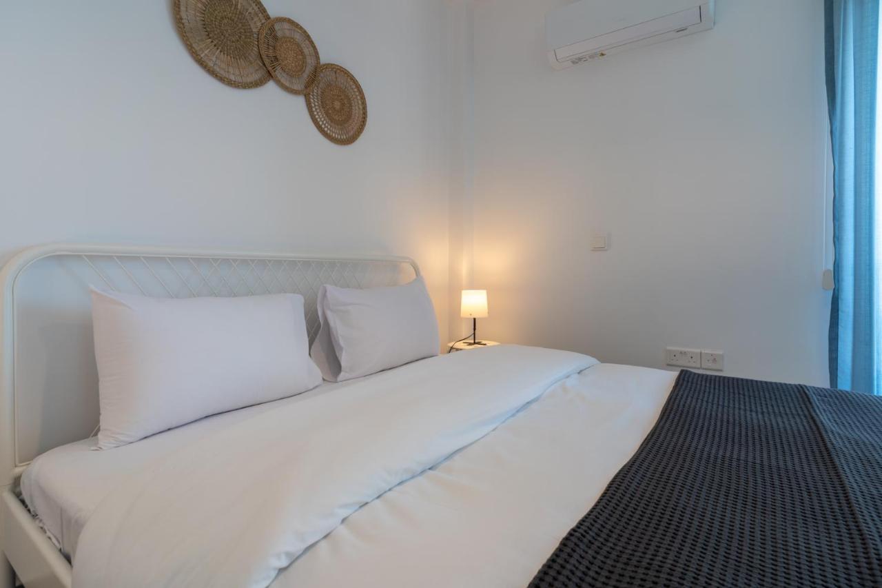 Odyssey - Captivating 2-Bedroom Retreat In Larnaca Dış mekan fotoğraf