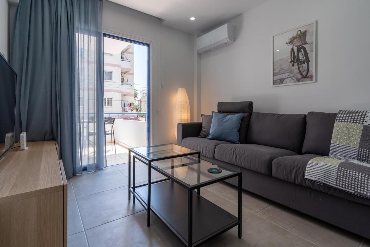 Odyssey - Captivating 2-Bedroom Retreat In Larnaca Dış mekan fotoğraf