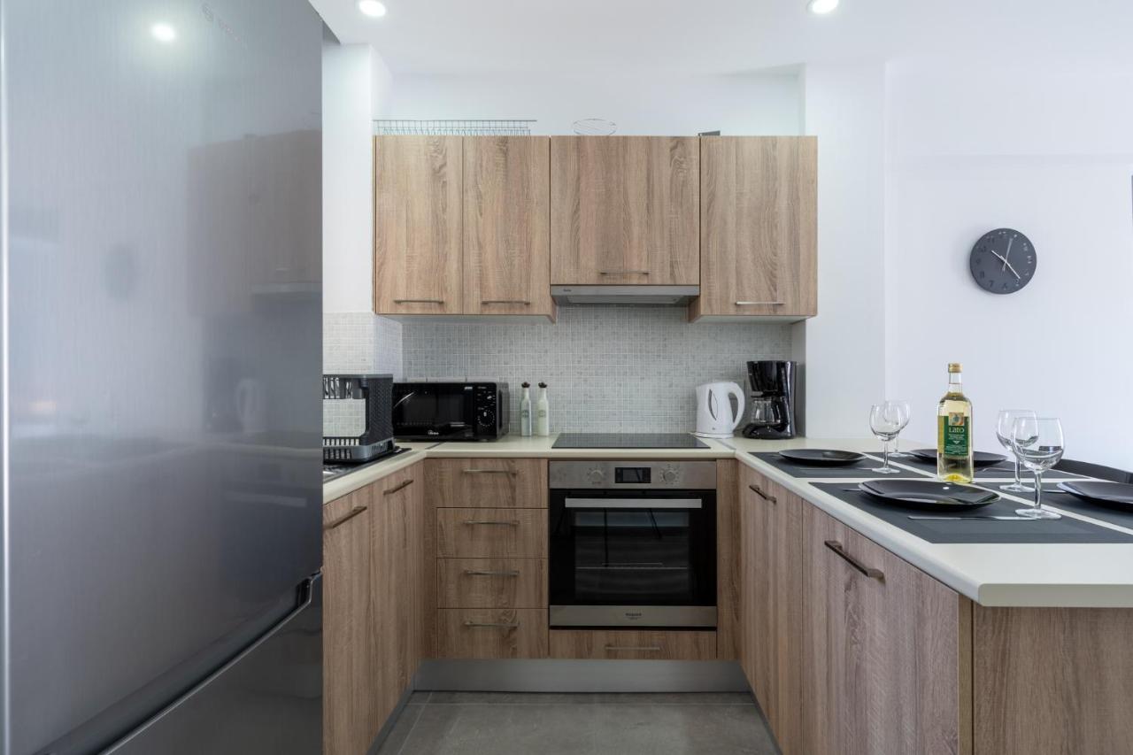 Odyssey - Captivating 2-Bedroom Retreat In Larnaca Dış mekan fotoğraf